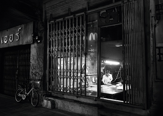 McDonald's: Loving the night, 1